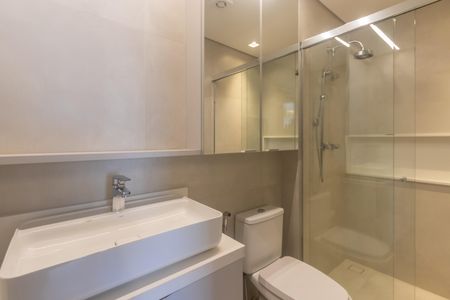 Apartamento à venda com 68m², 1 quarto e 2 vagasBanheiro da Suíte