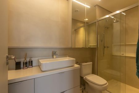 Apartamento à venda com 68m², 1 quarto e 2 vagasBanheiro da Suíte