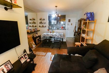 Apartamento à venda com 70m², 3 quartos e 1 vaga Apartamento à venda com 70m², 3 quartos e 1 vagaSala