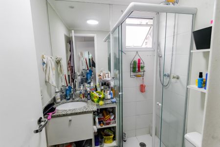 Apartamento à venda com 70m², 3 quartos e 1 vaga Apartamento à venda com 70m², 3 quartos e 1 vagaBanheiro da Suíte