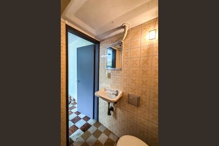 Casa à venda com 565m², 3 quartos e 6 vagasBanheiro do Salão de Festas