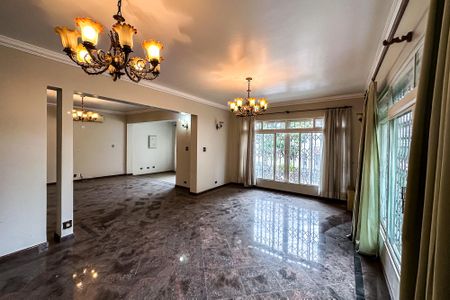 Casa à venda com 565m², 3 quartos e 6 vagasSala de Jantar