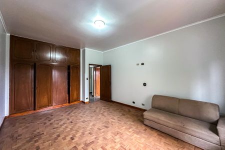 Casa à venda com 565m², 3 quartos e 6 vagasQuarto 2
