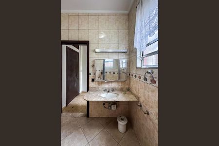 Casa à venda com 565m², 3 quartos e 6 vagasBanheiro 3