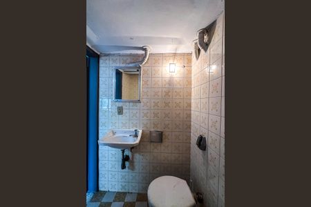 Casa à venda com 565m², 3 quartos e 6 vagasBanheiro do Salão de Festas