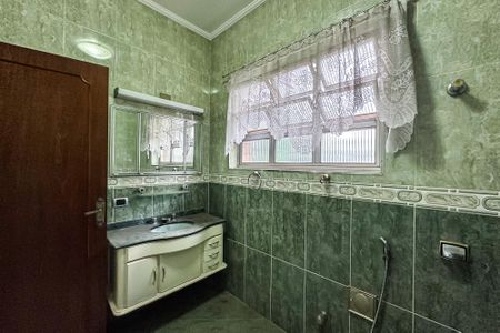 Casa à venda com 565m², 3 quartos e 6 vagasBanheiro 2