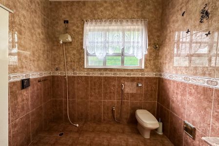 Casa à venda com 565m², 3 quartos e 6 vagasBanheiro 1