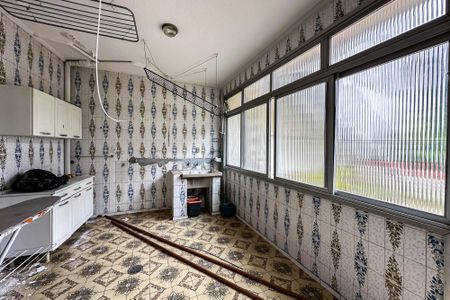 Casa à venda com 565m², 3 quartos e 6 vagasLavanderia