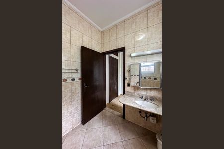 Casa à venda com 565m², 3 quartos e 6 vagasBanheiro 3