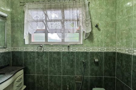 Casa à venda com 565m², 3 quartos e 6 vagasBanheiro 2