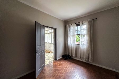 Casa à venda com 565m², 3 quartos e 6 vagasQuarto de Serviço