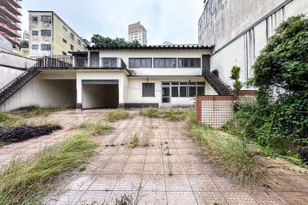 Casa à venda com 565m², 3 quartos e 6 vagasQuintal