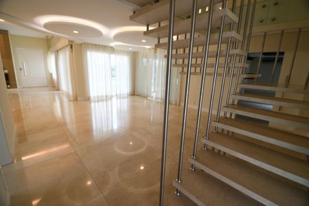 Casa de condomínio para alugar com 420m², 4 quartos e 4 vagasSala