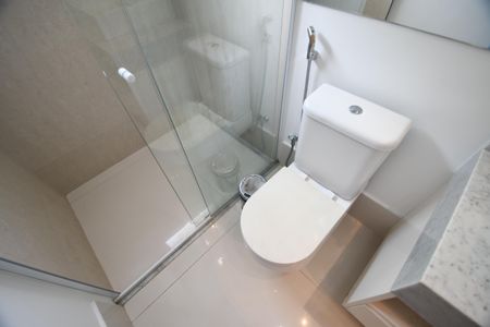 Casa de condomínio para alugar com 420m², 4 quartos e 4 vagasBanheiro Suíte