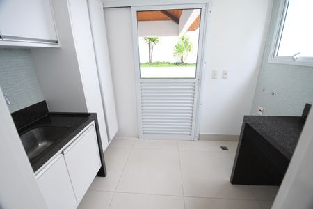 Casa de condomínio para alugar com 420m², 4 quartos e 4 vagasÁrea de Serviço