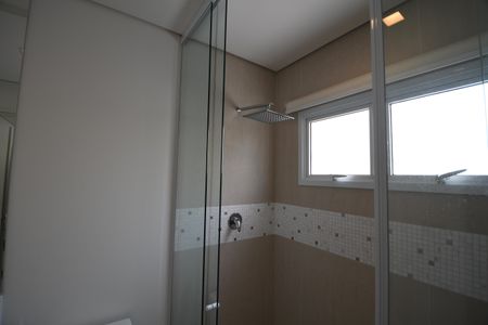 Casa de condomínio para alugar com 420m², 4 quartos e 4 vagasBanheiro Suíte