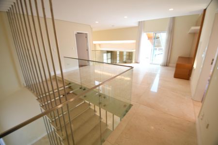 Casa de condomínio para alugar com 420m², 4 quartos e 4 vagasMezanino