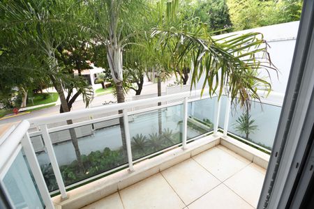 Casa de condomínio para alugar com 420m², 4 quartos e 4 vagasQuarto 4 - Suíte Vista