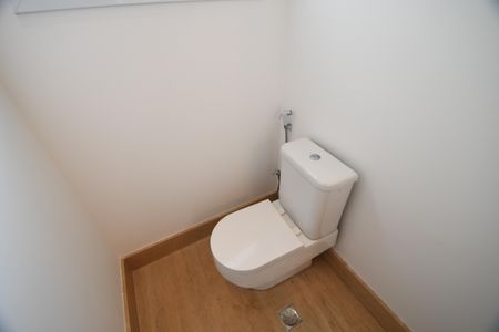 Casa de condomínio para alugar com 420m², 4 quartos e 4 vagasLavabo 2