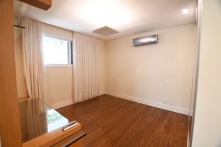 Casa de condomínio para alugar com 420m², 4 quartos e 4 vagasQuarto 1 - Suíte