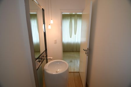 Casa de condomínio para alugar com 420m², 4 quartos e 4 vagasLavabo 2