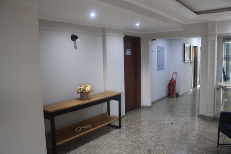 Apartamento para alugar com 93m², 3 quartos e 1 vagaHall social