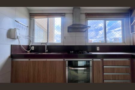 Apartamento à venda com 80m², 3 quartos e 2 vagascozinha