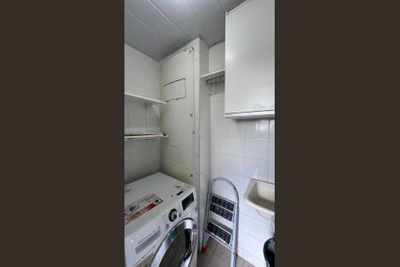 Apartamento à venda com 80m², 3 quartos e 2 vagasÁrea de Serviço