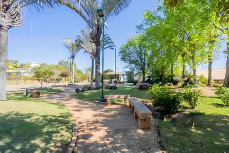 Casa de condomínio à venda com 600m², 4 quartos e 4 vagas Casa de condomínio à venda com 600m², 4 quartos e 4 vagasÁrea externa