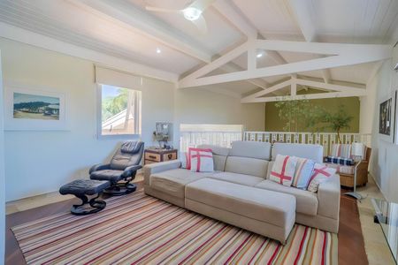 Casa de condomínio à venda com 600m², 4 quartos e 4 vagasSala