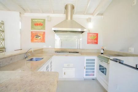 Casa de condomínio à venda com 600m², 4 quartos e 4 vagas Casa de condomínio à venda com 600m², 4 quartos e 4 vagasÁrea externa