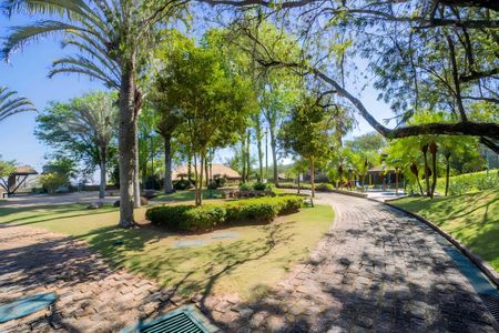 Casa de condomínio à venda com 600m², 4 quartos e 4 vagas Casa de condomínio à venda com 600m², 4 quartos e 4 vagasÁrea externa