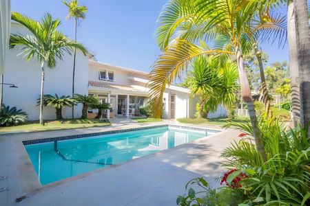 Casa de condomínio à venda com 600m², 4 quartos e 4 vagas