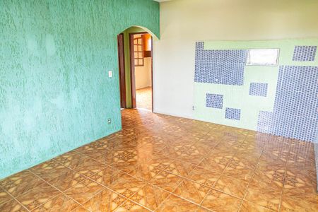 Casa à venda com 250m², 3 quartos e 3 vagas Casa à venda com 250m², 3 quartos e 3 vagasSala