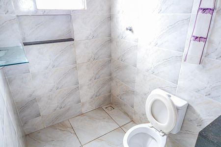 Casa à venda com 250m², 3 quartos e 3 vagas Casa à venda com 250m², 3 quartos e 3 vagassuite