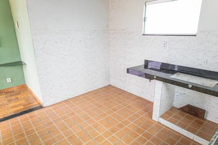 Casa à venda com 250m², 3 quartos e 3 vagas Casa à venda com 250m², 3 quartos e 3 vagasCozinha cobertura