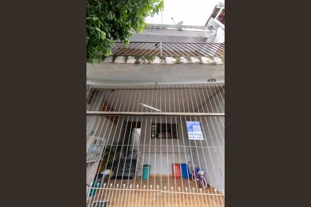 Casa à venda com 145m², 3 quartos e sem vaga Casa à venda com 145m², 3 quartos e sem vagaFachada