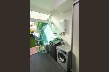 Casa à venda com 280m², 3 quartos e 3 vagasÁrea de Serviço