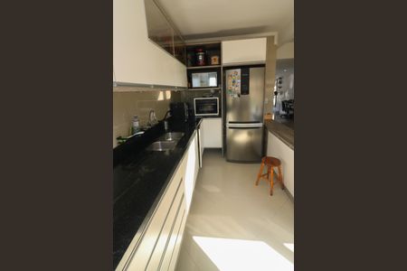 Casa à venda com 280m², 3 quartos e 3 vagasCozinha