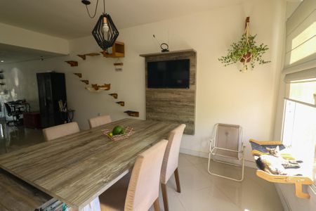Casa à venda com 280m², 3 quartos e 3 vagasSala de Jantar