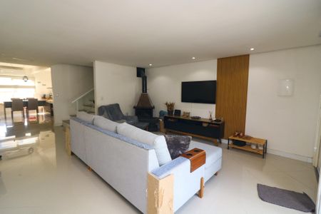 Casa à venda com 280m², 3 quartos e 3 vagasSala