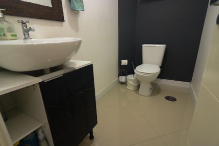 Casa à venda com 280m², 3 quartos e 3 vagasLavabo 1