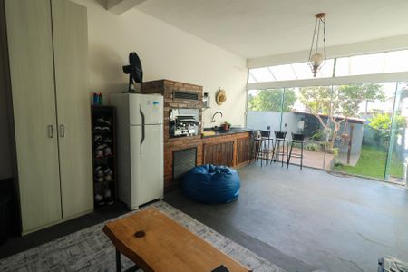 Casa à venda com 280m², 3 quartos e 3 vagasVaranda gourmet