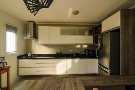 Casa à venda com 280m², 3 quartos e 3 vagasCozinha