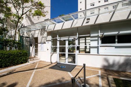 Apartamento à venda com 120m², 3 quartos e 2 vagas Apartamento à venda com 120m², 3 quartos e 2 vagasPortaria