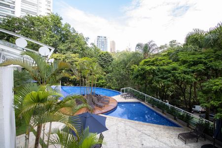 Apartamento à venda com 120m², 3 quartos e 2 vagas Apartamento à venda com 120m², 3 quartos e 2 vagasÁrea comum - Piscina