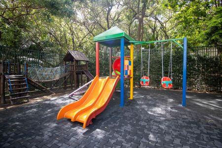 Apartamento à venda com 120m², 3 quartos e 2 vagas Apartamento à venda com 120m², 3 quartos e 2 vagasPlayground