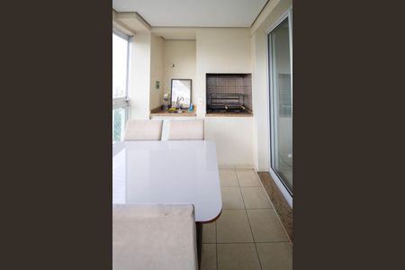 Apartamento à venda com 120m², 3 quartos e 2 vagas Apartamento à venda com 120m², 3 quartos e 2 vagasVaranda gourmet