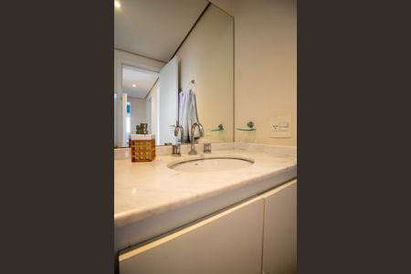 Apartamento à venda com 120m², 3 quartos e 2 vagas Apartamento à venda com 120m², 3 quartos e 2 vagasBanheiro