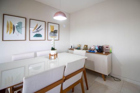 Apartamento à venda com 120m², 3 quartos e 2 vagas Apartamento à venda com 120m², 3 quartos e 2 vagasSala